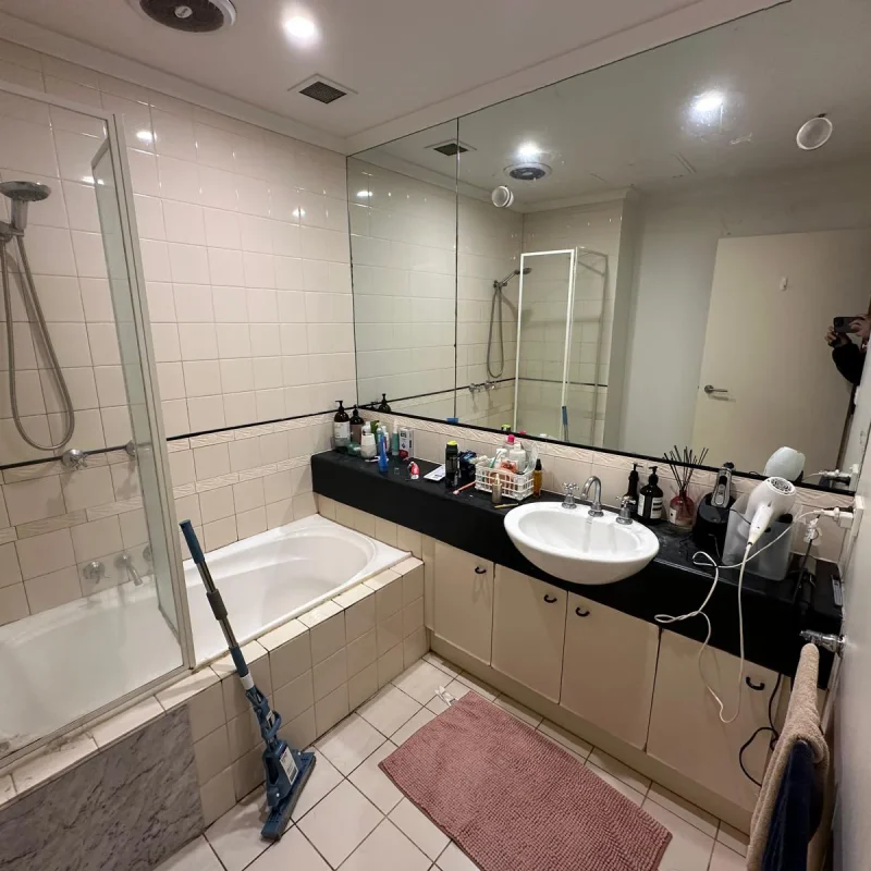 Bathroom-Renovation-Before-Picture-cbd